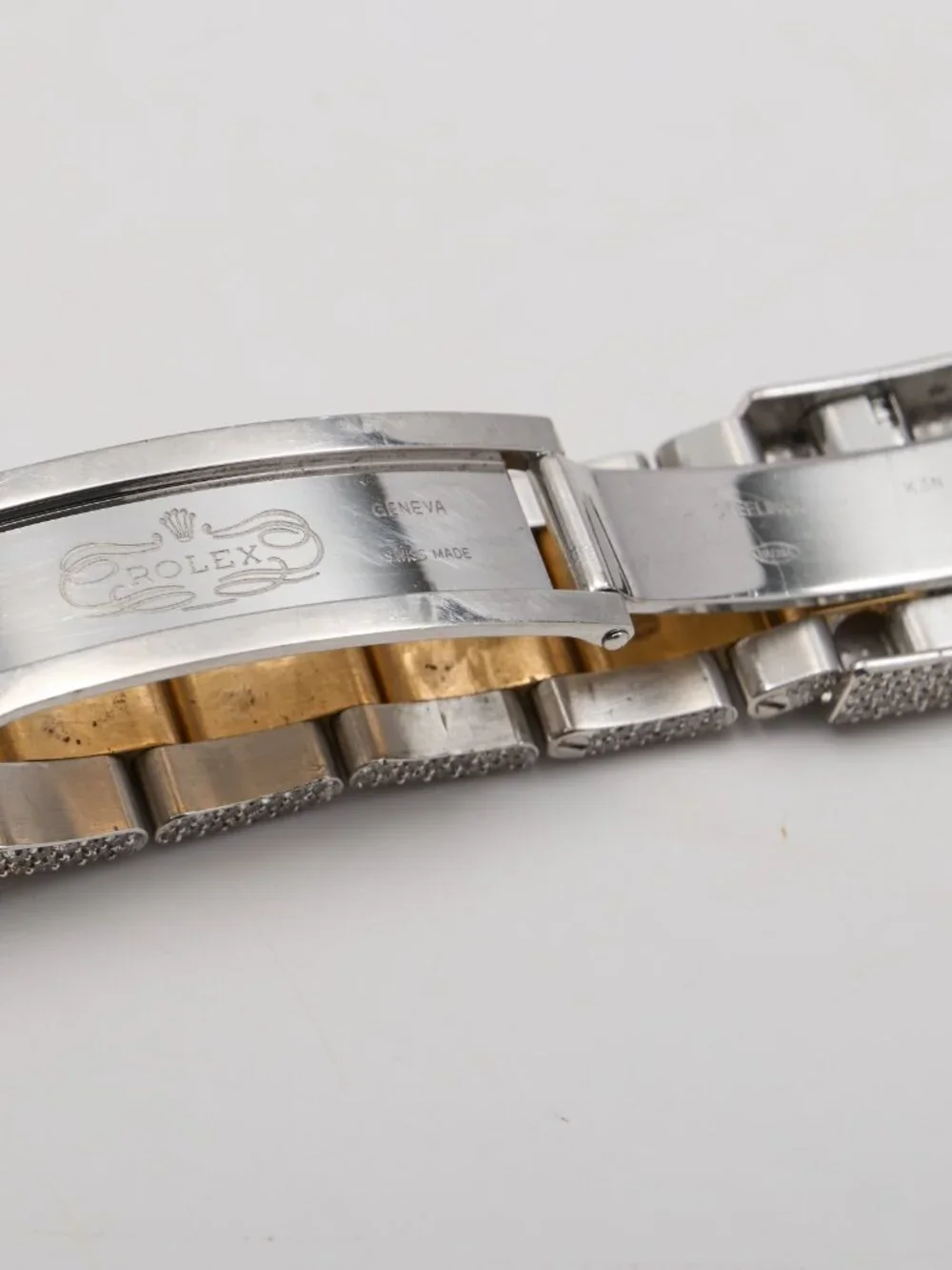 Rolex 126333 Watch with 13.7CTtw SI1 Diamonds